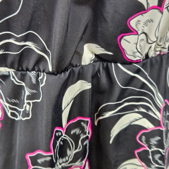 Avenue Size 18W Black White Pink Floral Pattern Tankini Top Handkerchief Hem - Picture 4 of 12